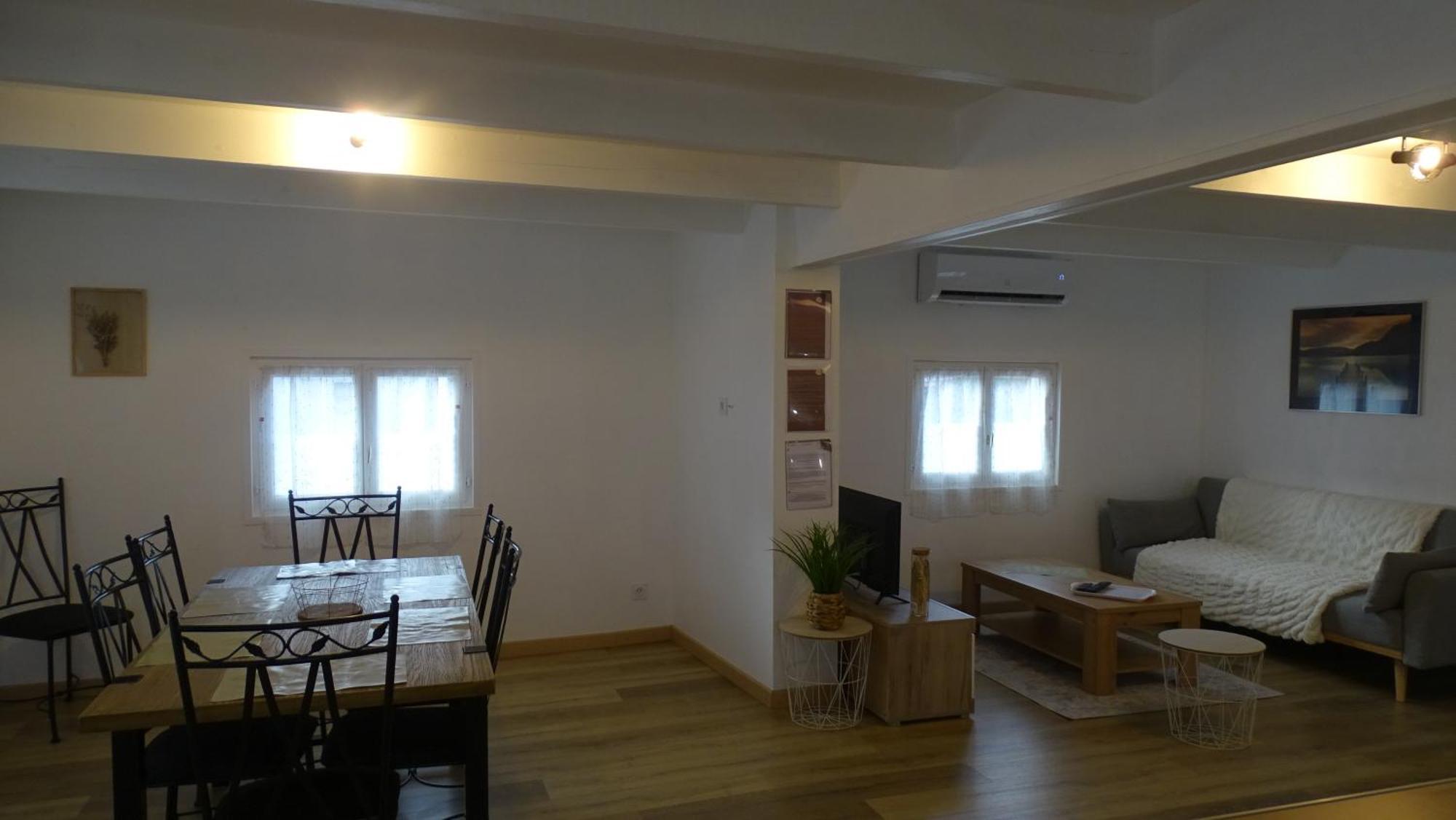Holiday home Les De Petrocoriis Boulazac Isle Manoire